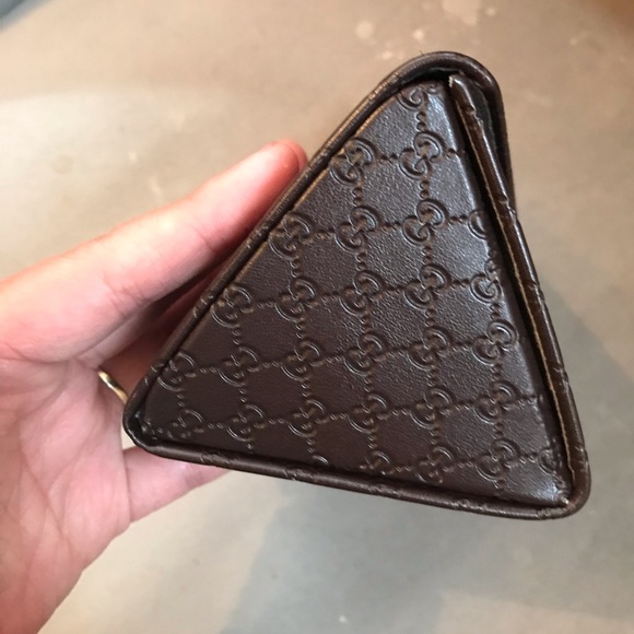 Auth new Gucci foldable sunglass case & new cloth - Picture 4 of 8